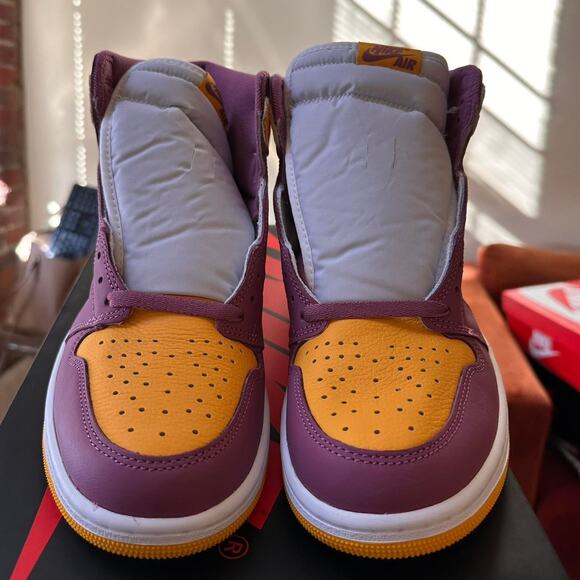 Jordan 1 Retro High OG Brotherhood - Picture 6 of 8